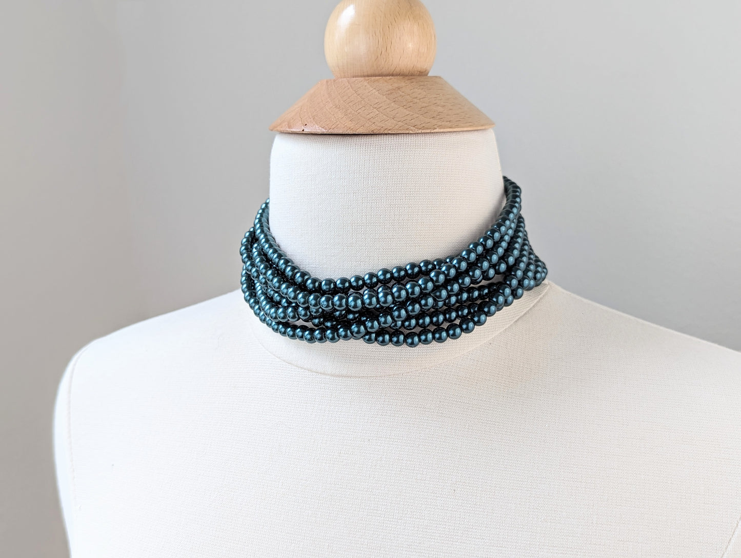 Layered Dainty Pearl Choker