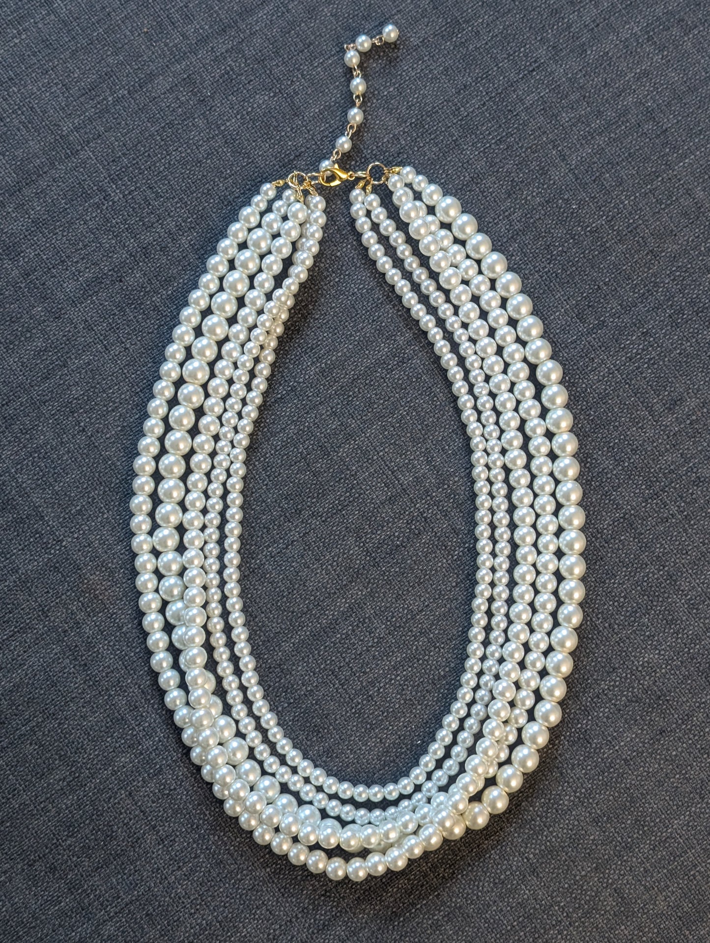 Overlaid Five Strands Pearl Necklace