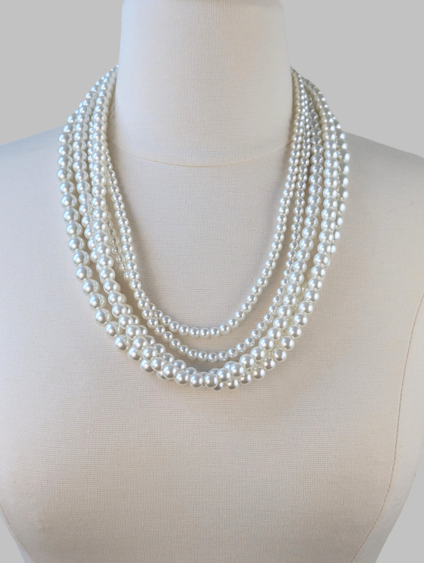 Overlaid Five Strands Pearl Necklace