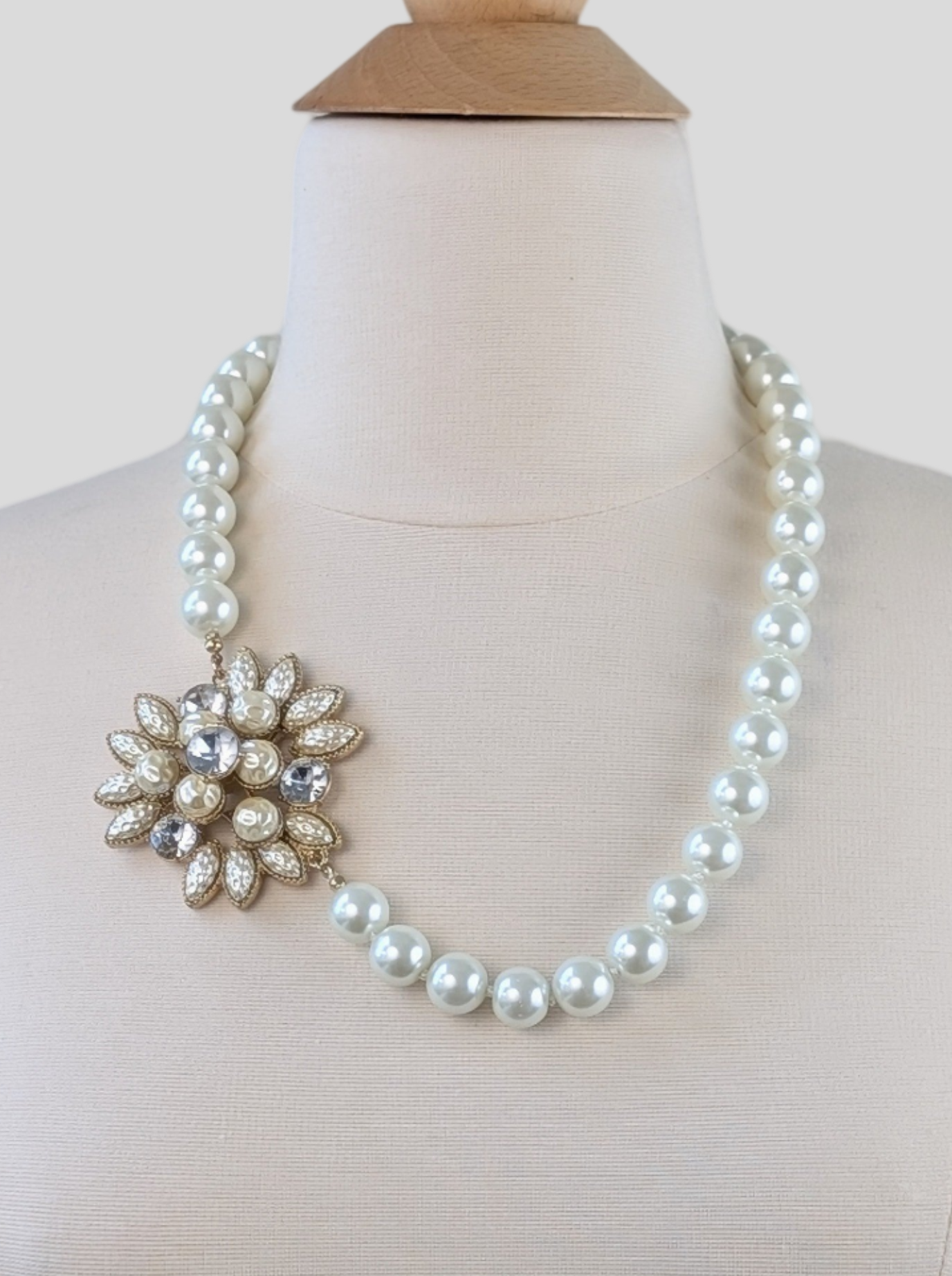 Pearl Flower Necklace