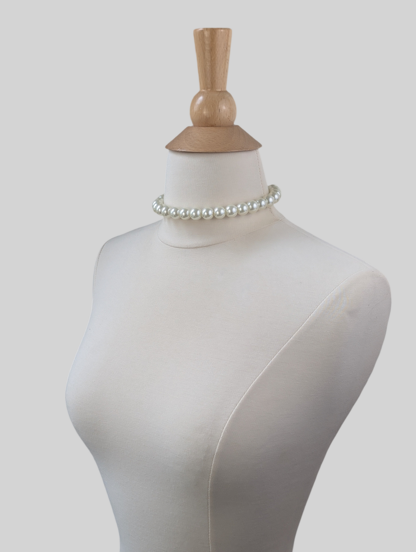 Pearl Choker Single Strand 12mm