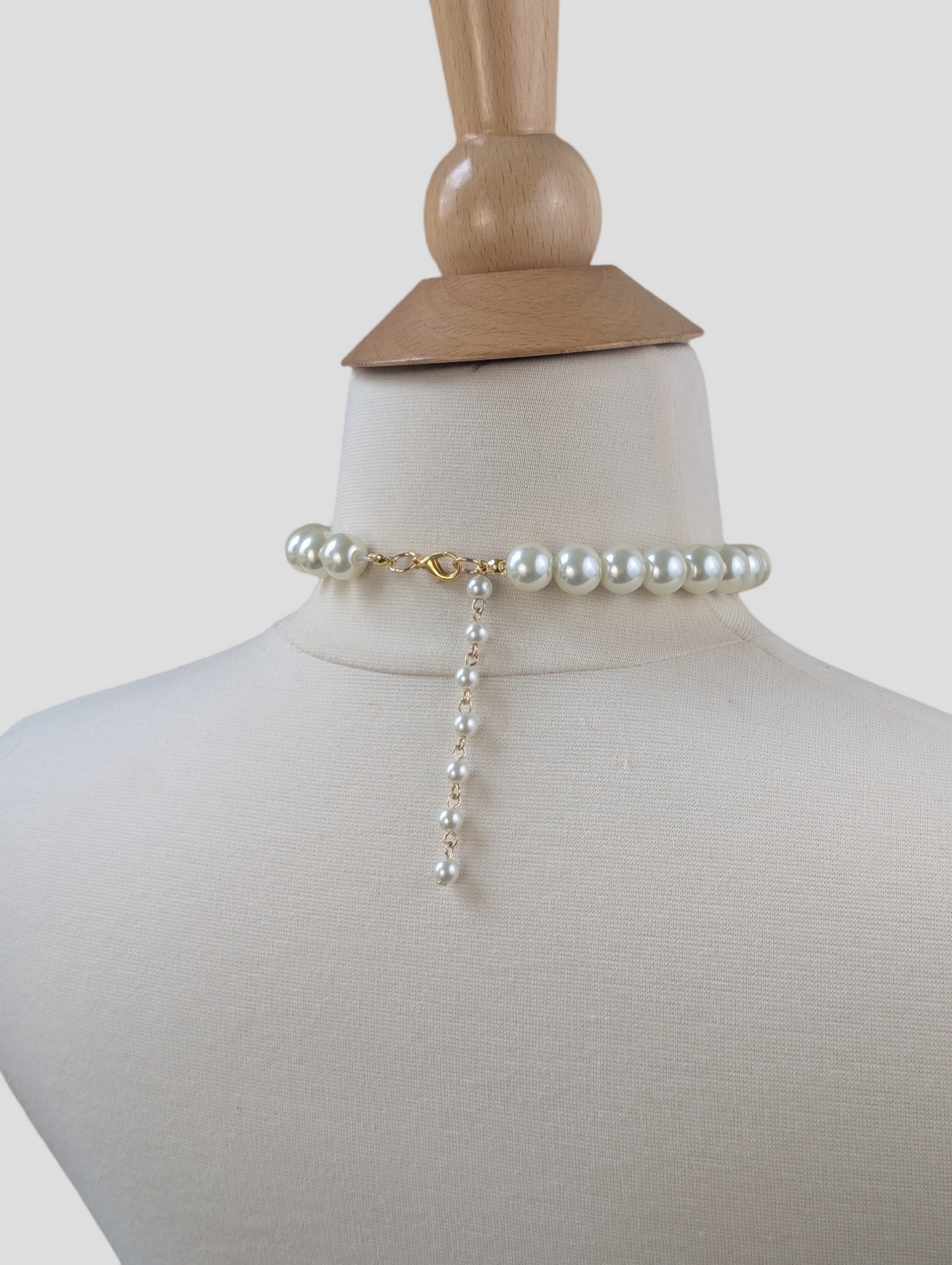 Pearl Choker Single Strand 12mm