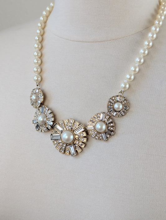 Daisy Pearl Necklace