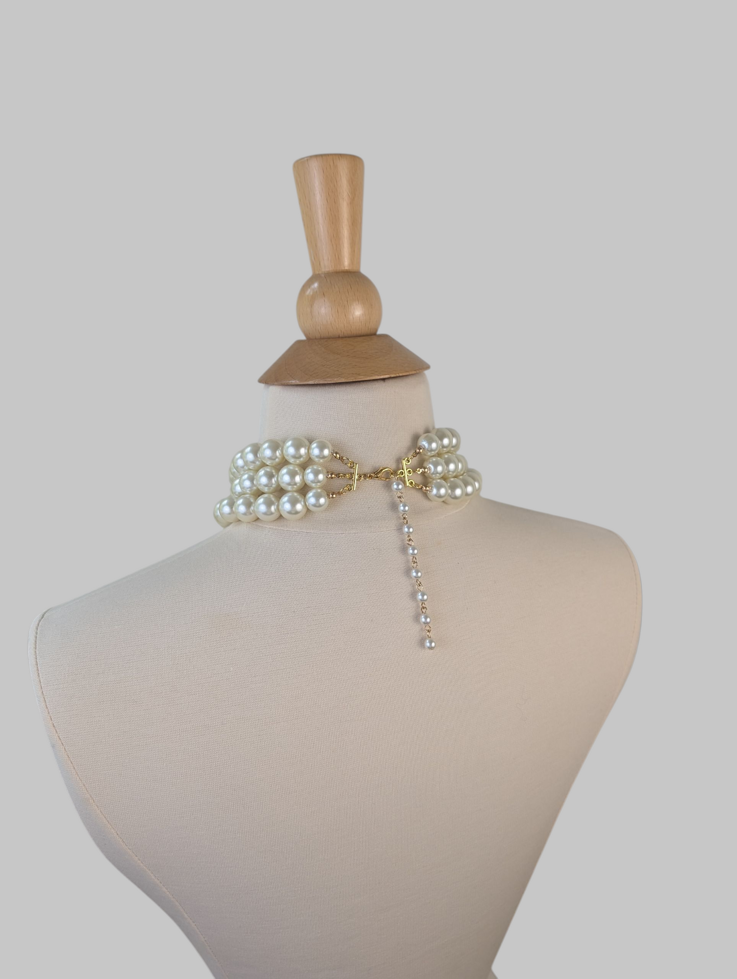Chunky Overlay Pearl Choker