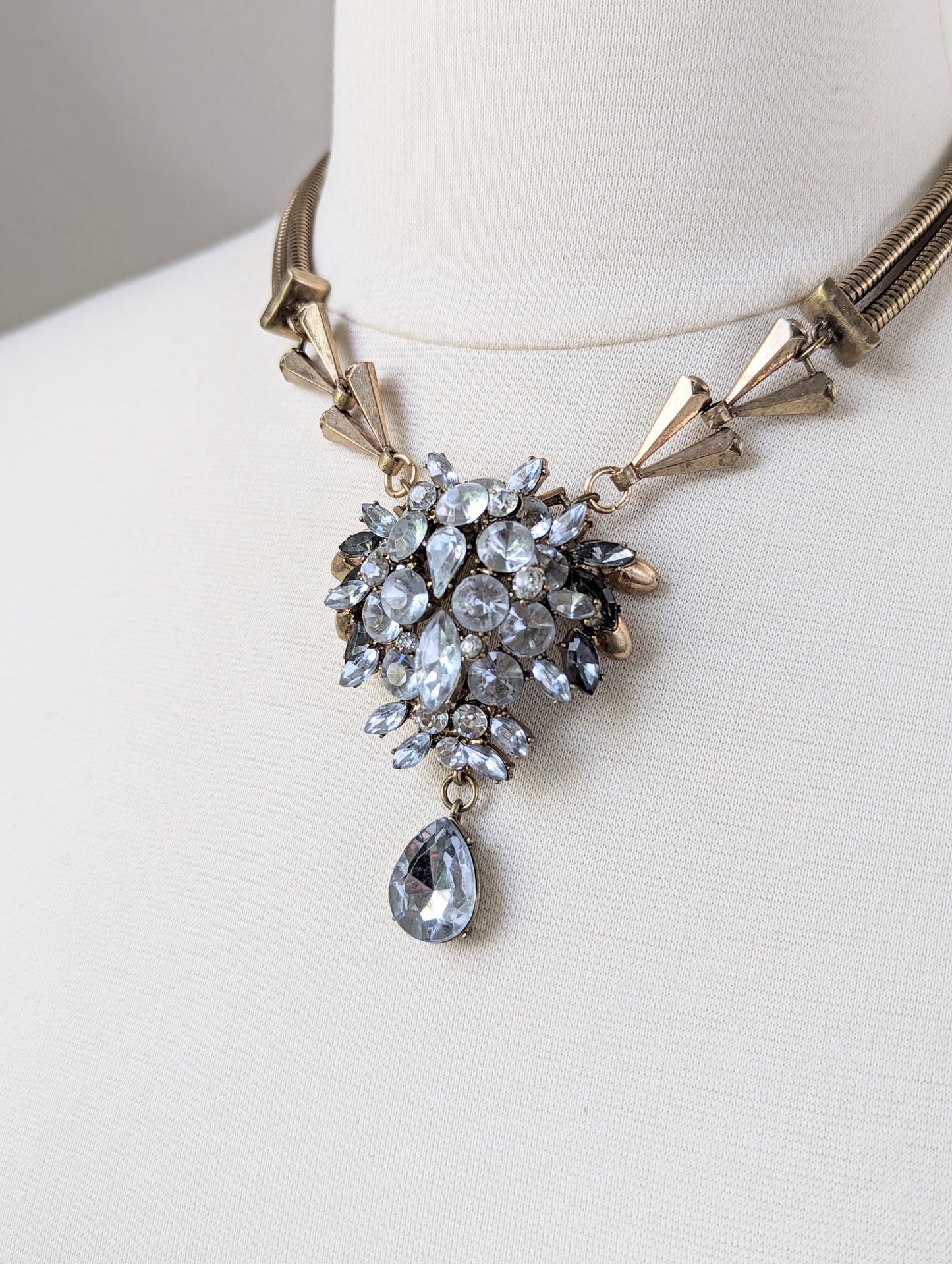 Rhinestone Solitary Pendant Necklace